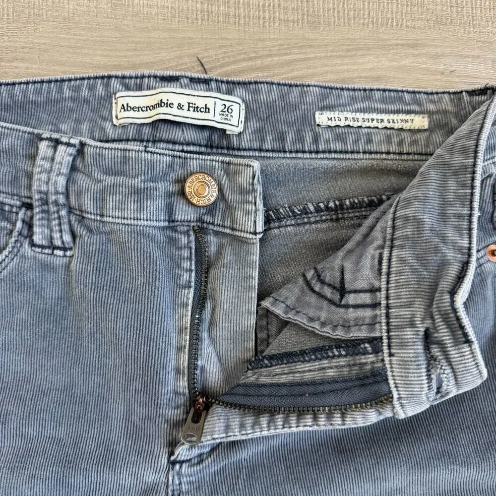 Abecrombie & Fitch Women’s Corduroy Mid Rise, Super Skinny Jeans, size‎ 26
